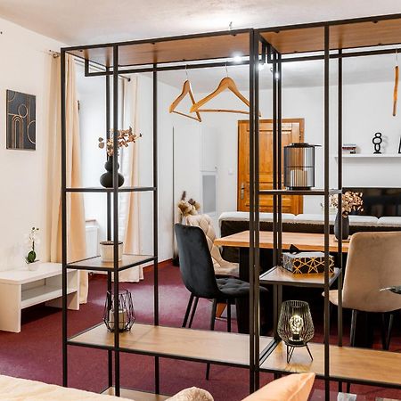 K1 Piatok Sobota Disco Cez Tyzden Tichy Apartman Košice Exterior foto